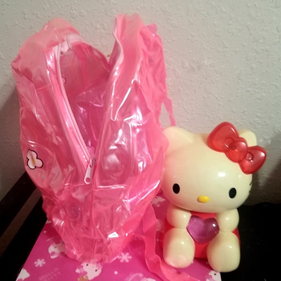 2/25 Inflatable 3D Plastic Bagpacks - Picture 2 of 8